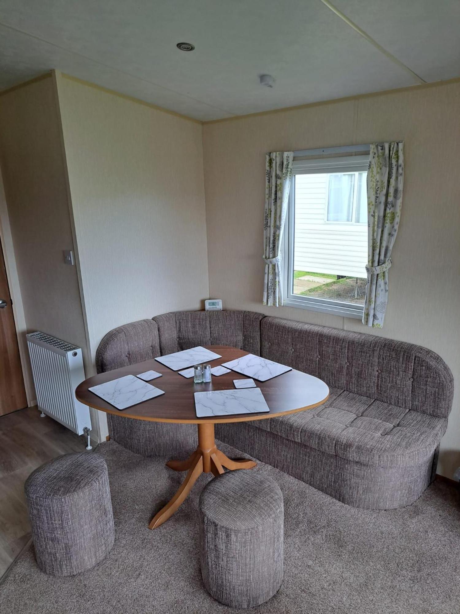 Caravan Waxholme 외부 사진